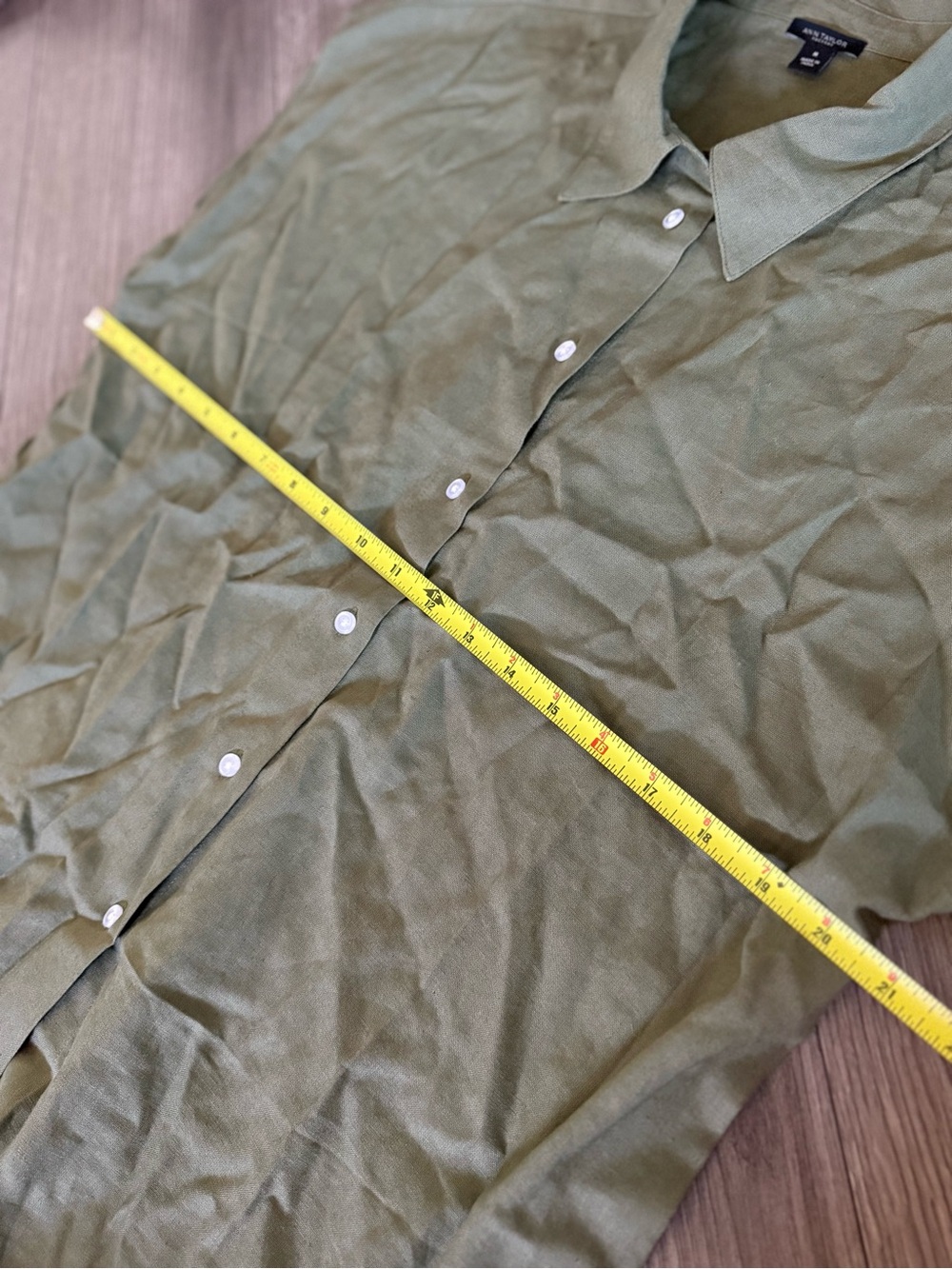 Lightweight Olive Button-Front Women's Top - Picture 4 of 5
